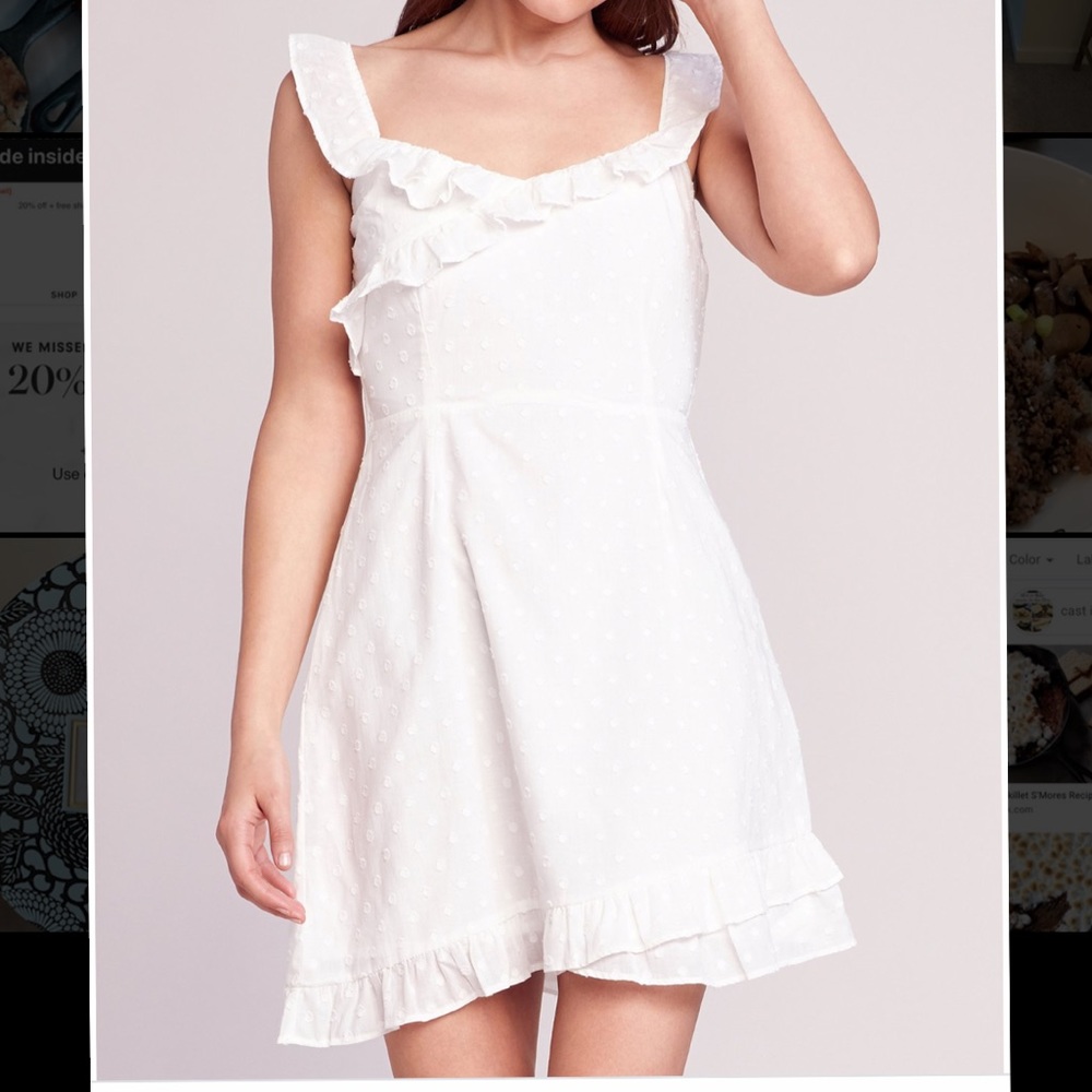 BB Dakota White Ruffle Dress Size 4